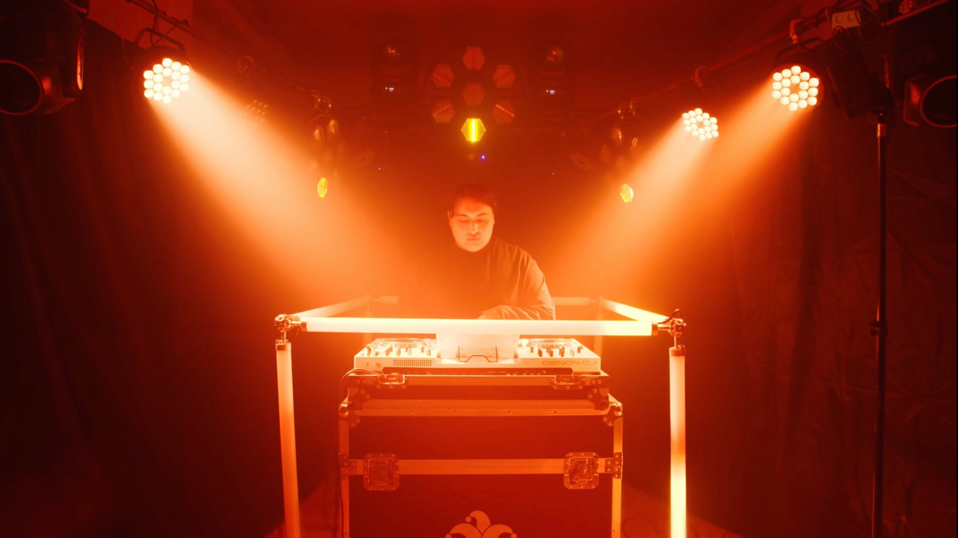 Cabina de DJ en vivo